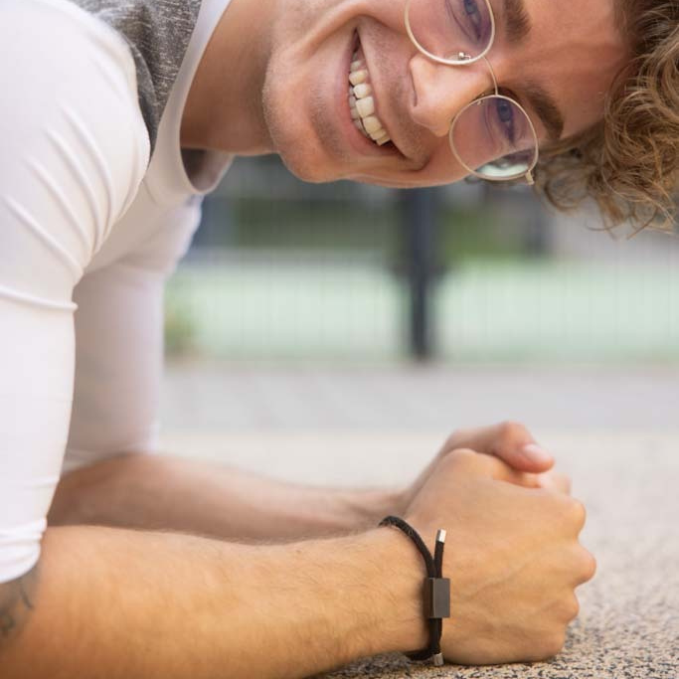 PAGO armband